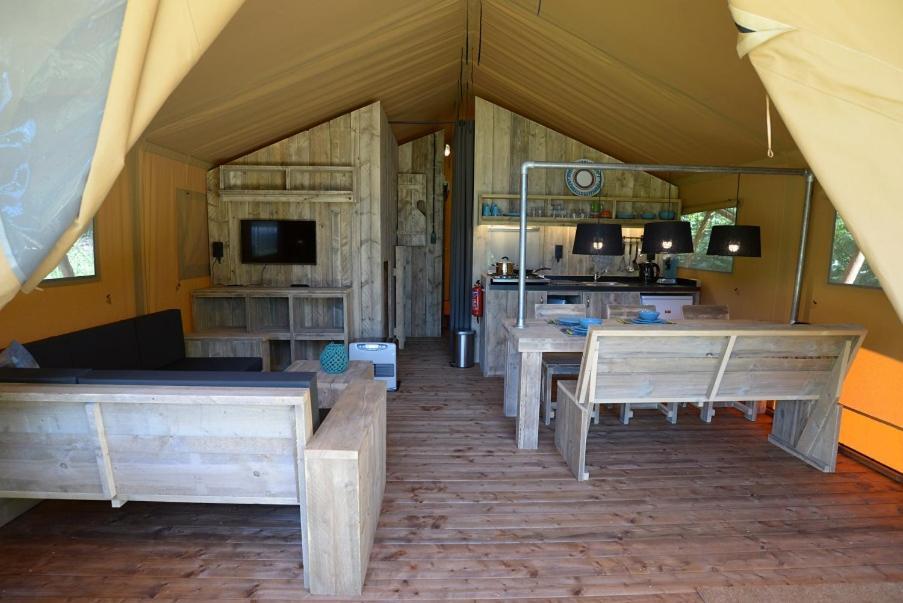 Camping Campo Dei Fiori - Glamping4All Вада Экстерьер фото